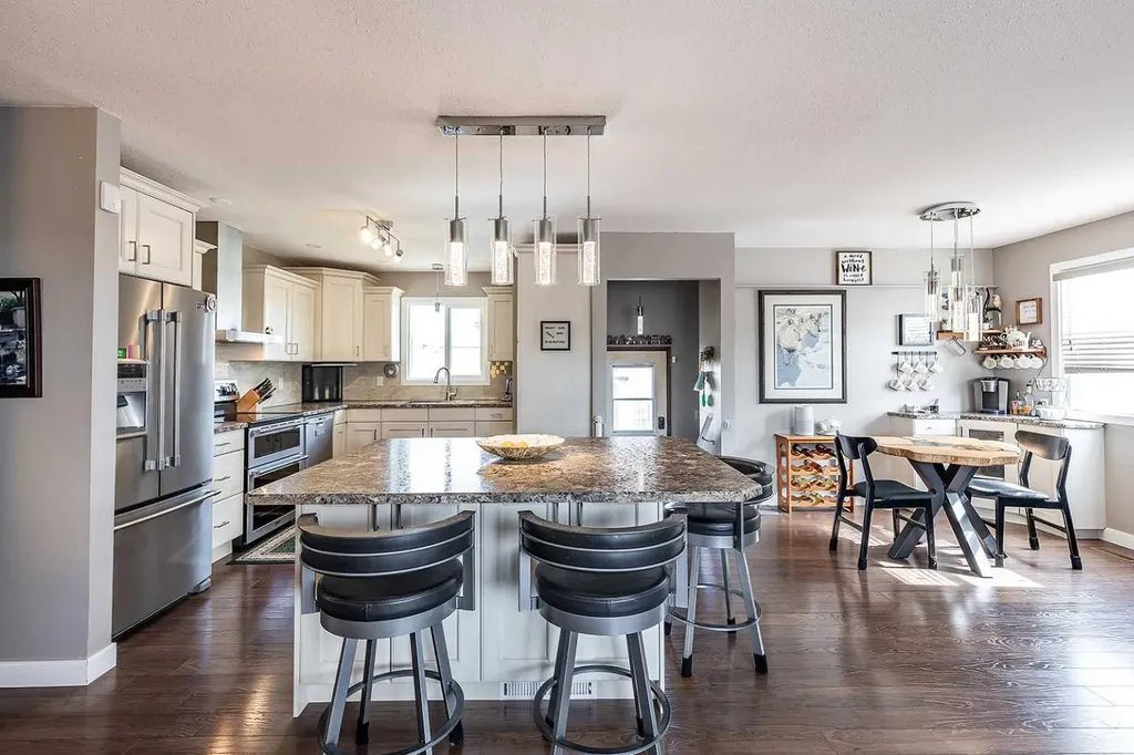 6 Rossland Crescent SE Medicine Hat AB T1B 2B6