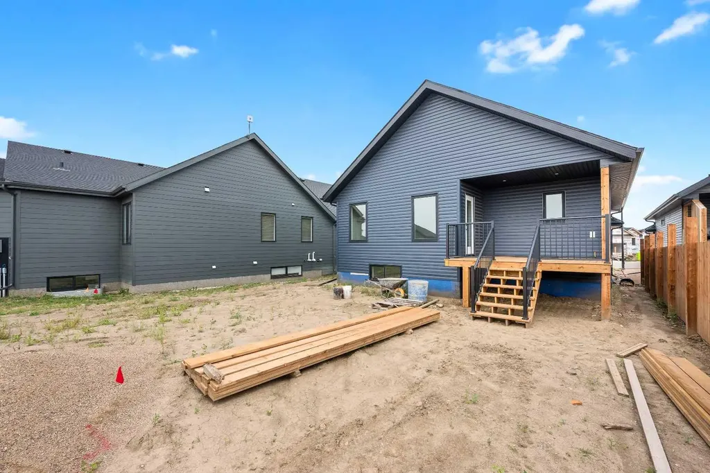 6021 20 Street Lloydminster AB T9V 3S3