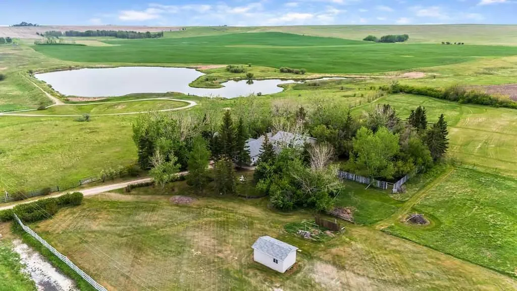 27 Dewitts Pond Rural Rocky View County AB T4B 4S8