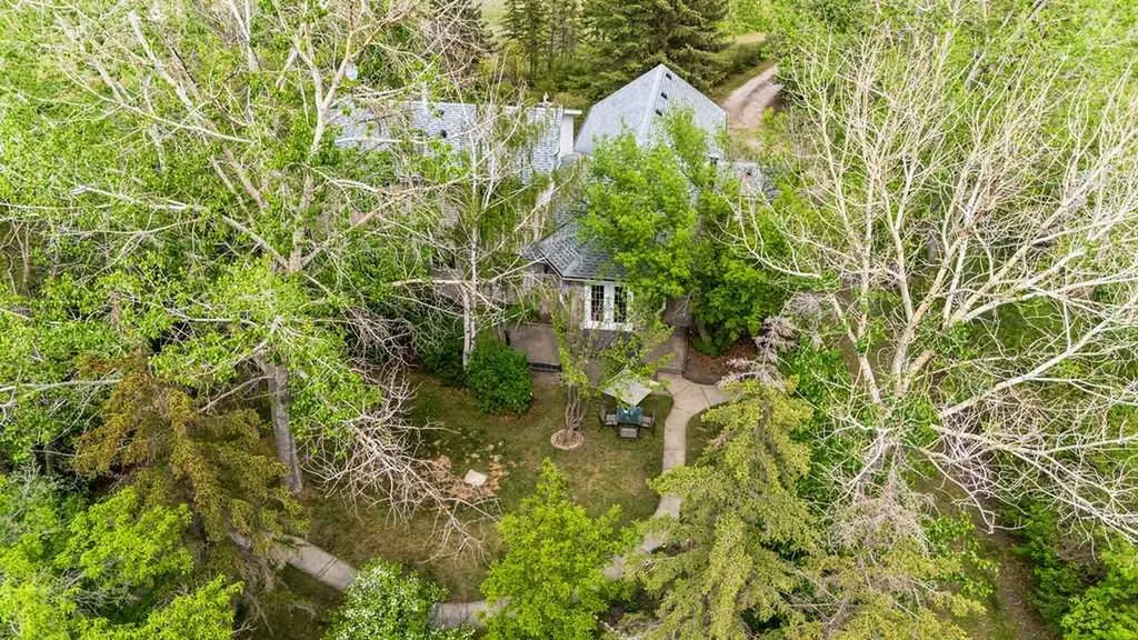 27 Dewitts Pond Rural Rocky View County AB T4B 4S8