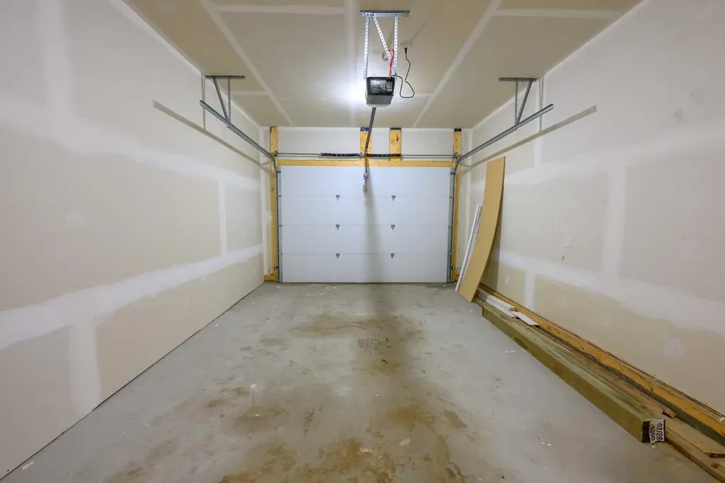 11962 81 Avenue Grande Prairie AB T8W0M7