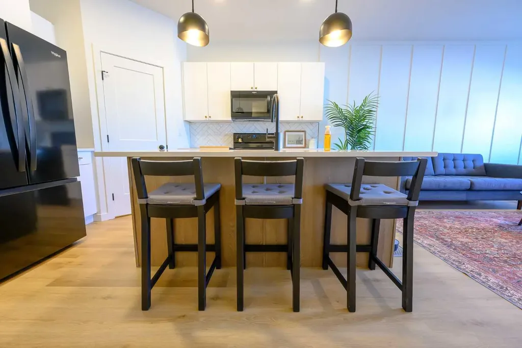 11962 81 Avenue Grande Prairie AB T8W0M7
