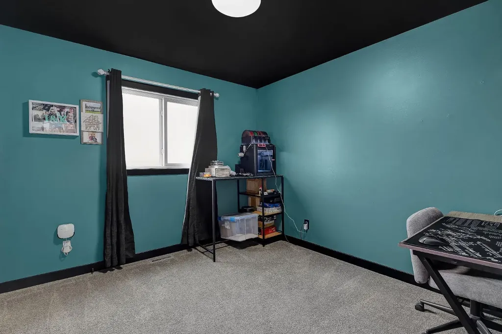 9054 81 Avenue Grande Prairie AB T8X0P2