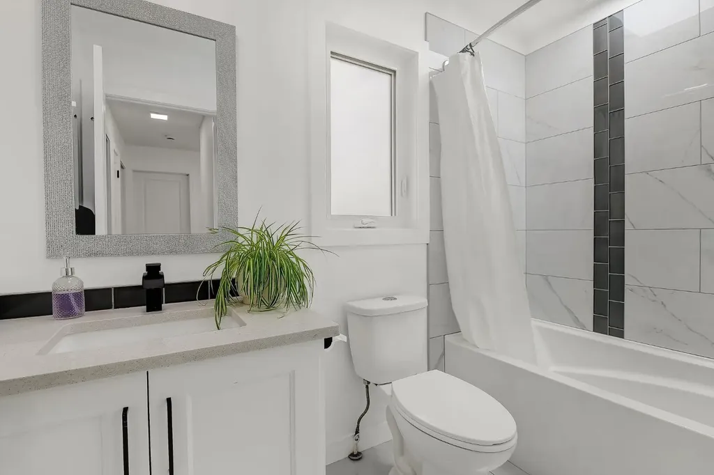 9054 81 Avenue Grande Prairie AB T8X0P2