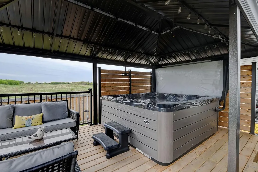 9054 81 Avenue Grande Prairie AB T8X0P2