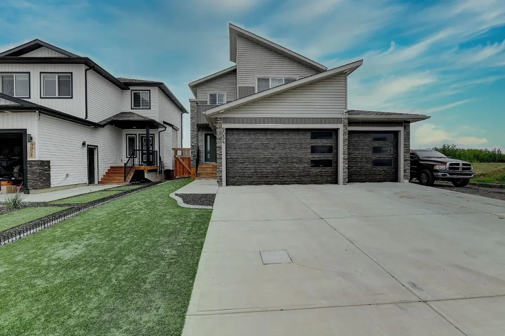 9054 81 Avenue Grande Prairie AB T8X0P2