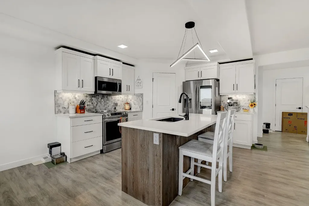 9054 81 Avenue Grande Prairie AB T8X0P2