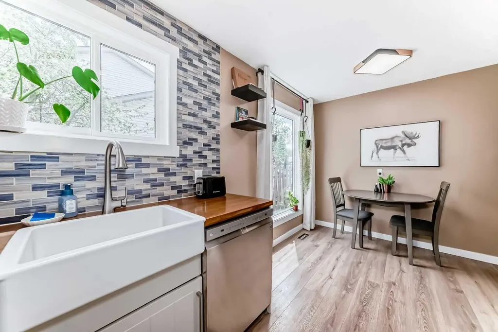 36 Gregson Crescent Red Deer AB T4P 2K4
