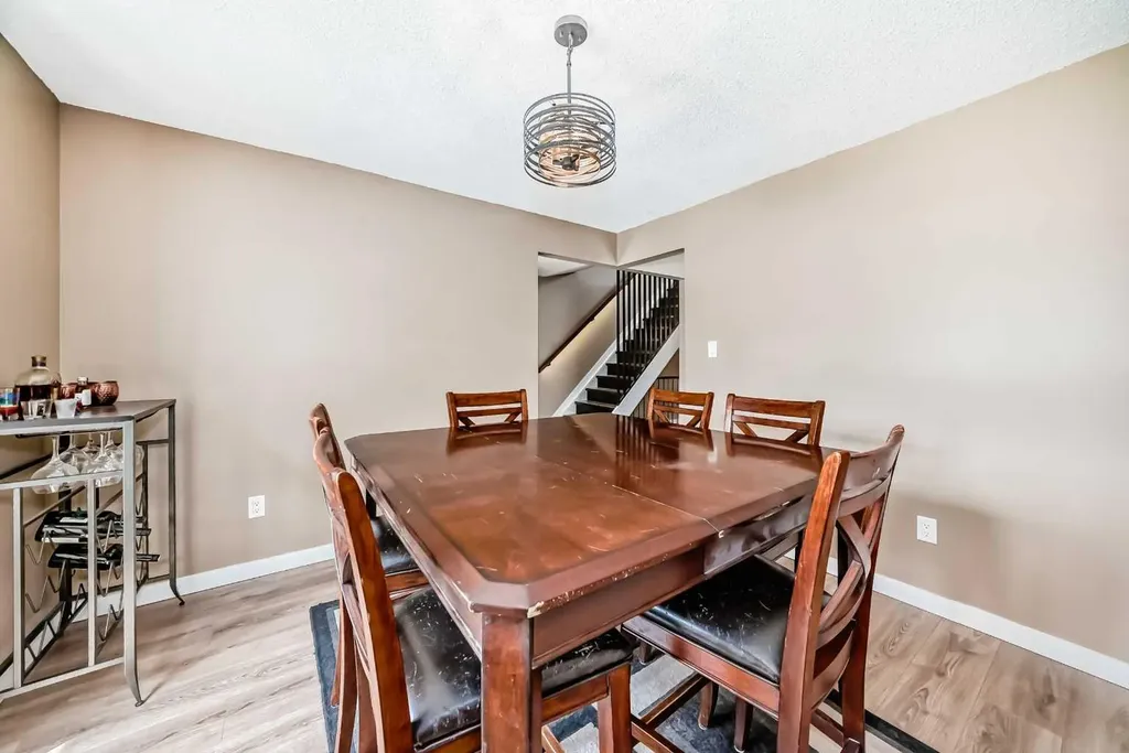 36 Gregson Crescent Red Deer AB T4P 2K4