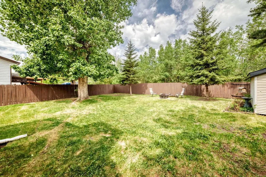 36 Gregson Crescent Red Deer AB T4P 2K4