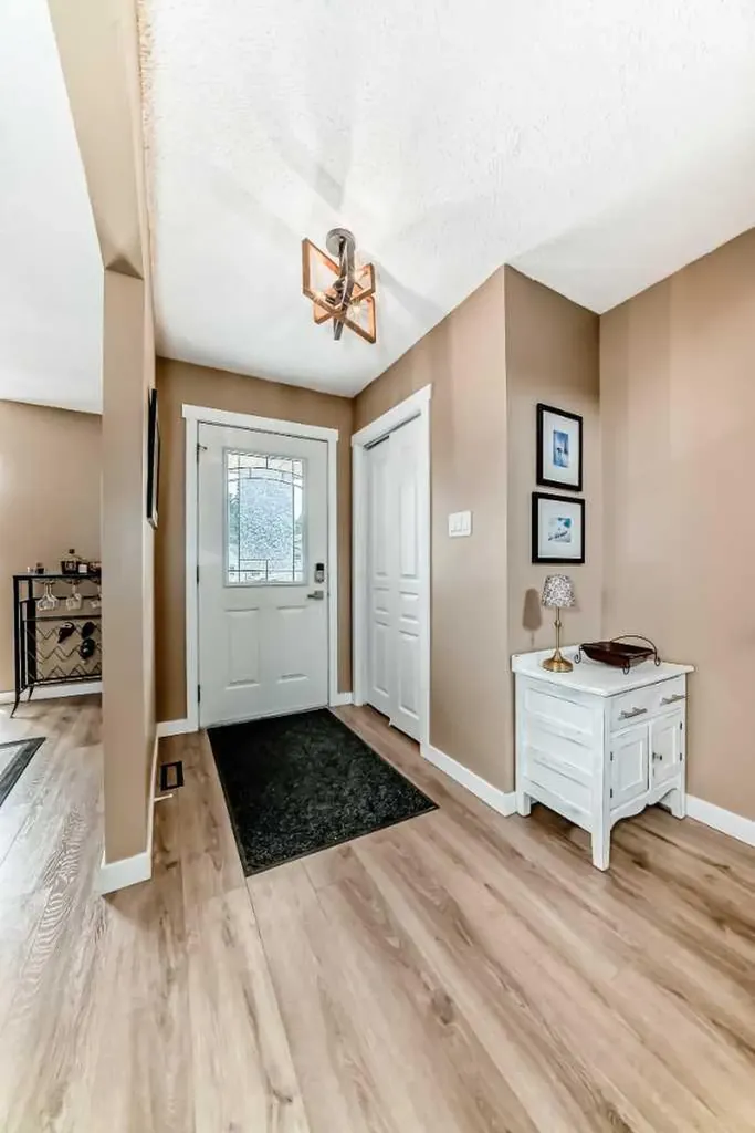 36 Gregson Crescent Red Deer AB T4P 2K4