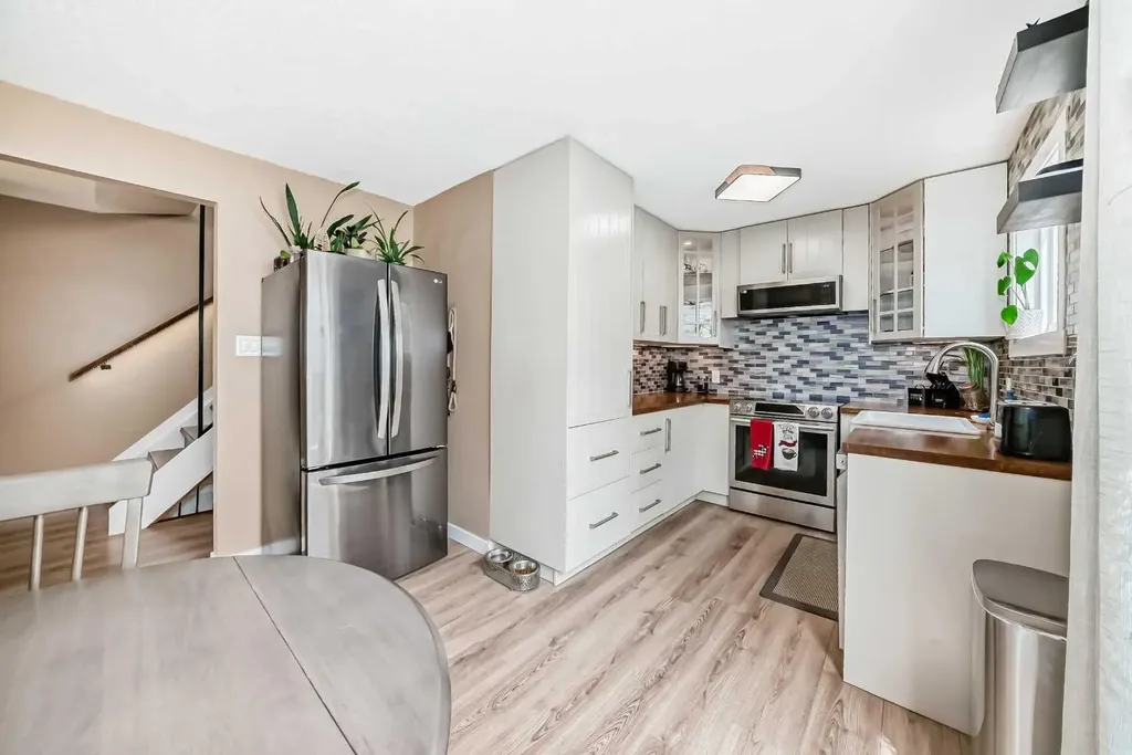 36 Gregson Crescent Red Deer AB T4P 2K4
