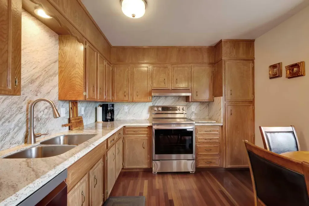 1296 Berkley Drive NW Calgary AB T3K 1S9