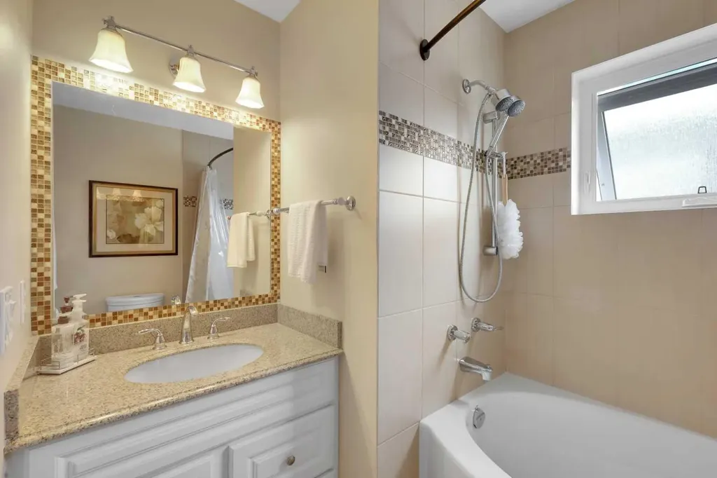 1296 Berkley Drive NW Calgary AB T3K 1S9