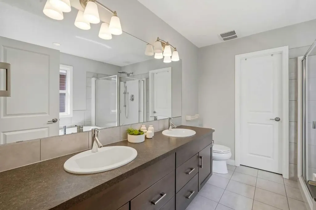 236 Auburn Springs Close SE Calgary AB T3M 1L7