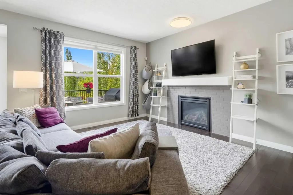 236 Auburn Springs Close SE Calgary AB T3M 1L7