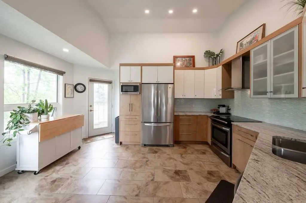 147 Silver Creek Mews NW Calgary AB T3B 5L2