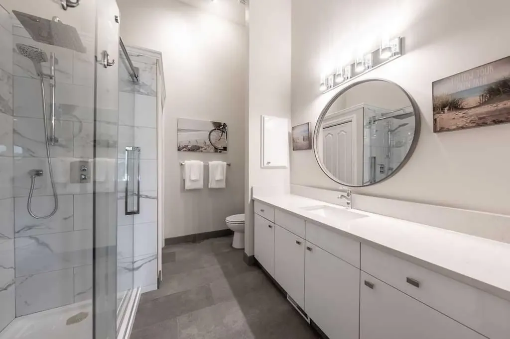 147 Silver Creek Mews NW Calgary AB T3B 5L2