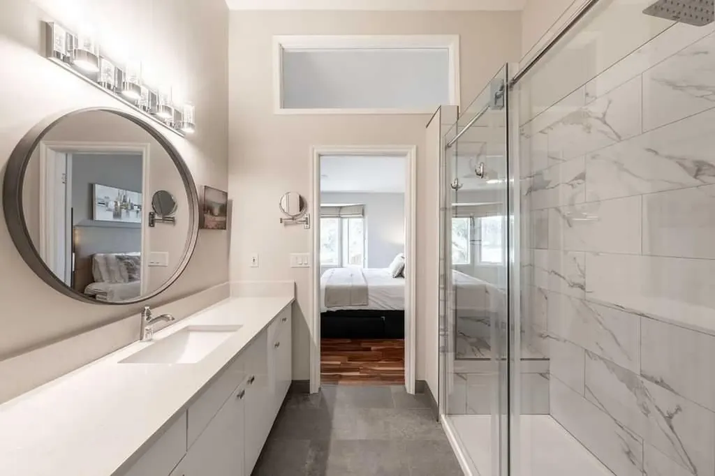 147 Silver Creek Mews NW Calgary AB T3B 5L2