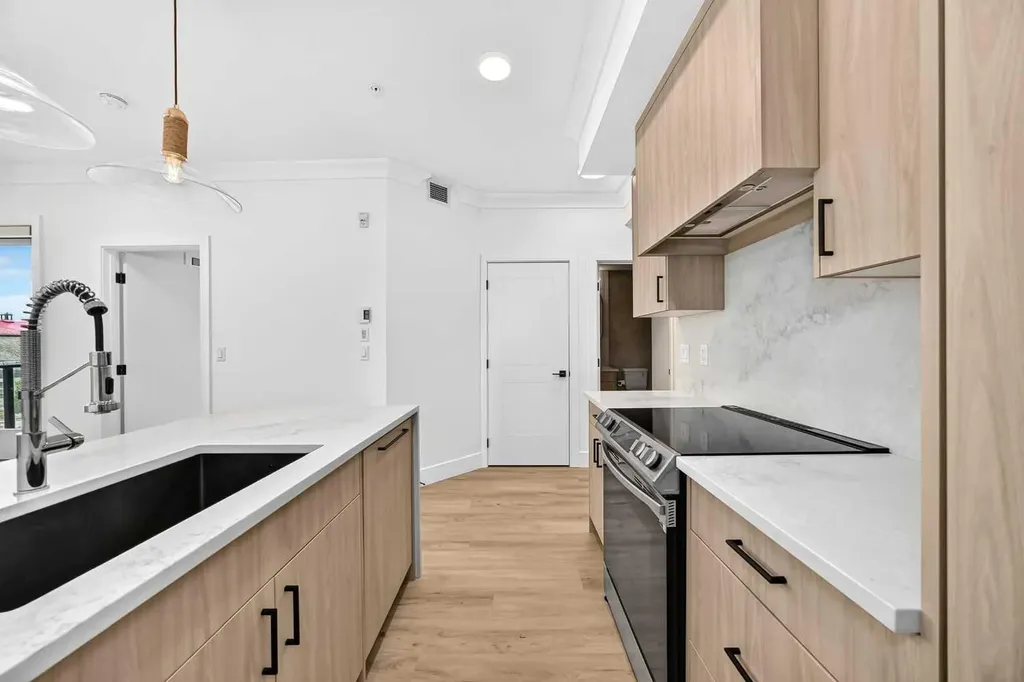 370 Dieppe Drive SW Drive Calgary AB T3E0E6