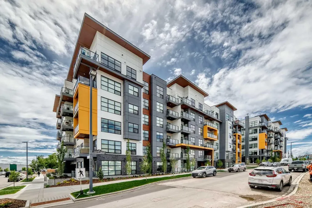 370 Dieppe Drive SW Drive Calgary AB T3E0E6