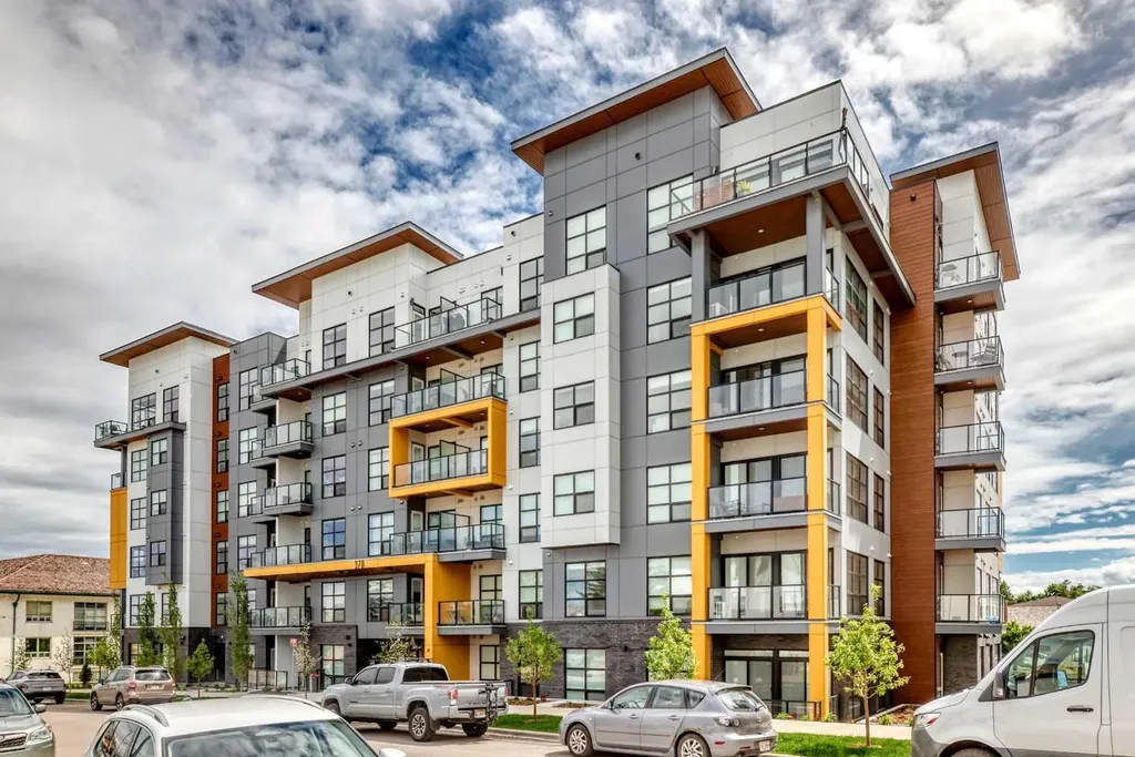 370 Dieppe Drive SW Drive Calgary AB T3E0E6