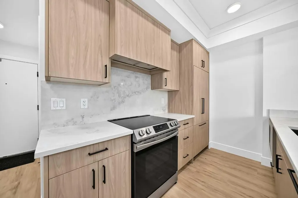 370 Dieppe Drive SW Drive Calgary AB T3E0E6