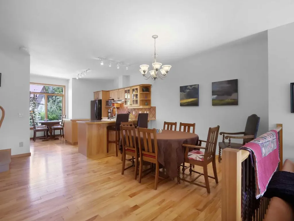 300 Eagle Terrace Road Canmore AB T1W3E5