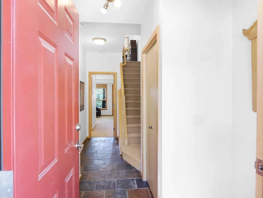300 Eagle Terrace Road Canmore AB T1W3E5