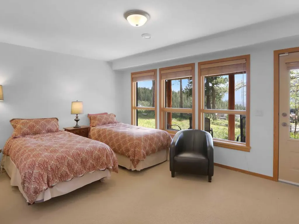 300 Eagle Terrace Road Canmore AB T1W3E5