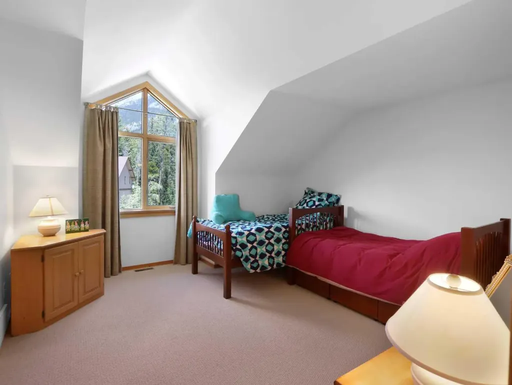 300 Eagle Terrace Road Canmore AB T1W3E5