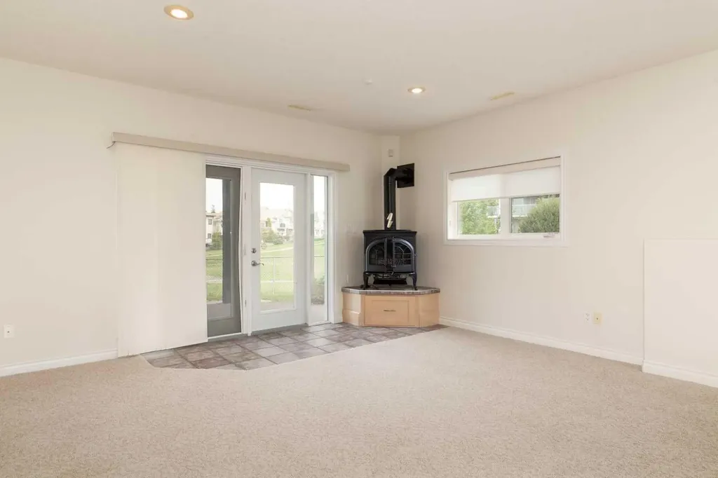 73 Fairmont Park Landing S Lethbridge AB T1K 7L1