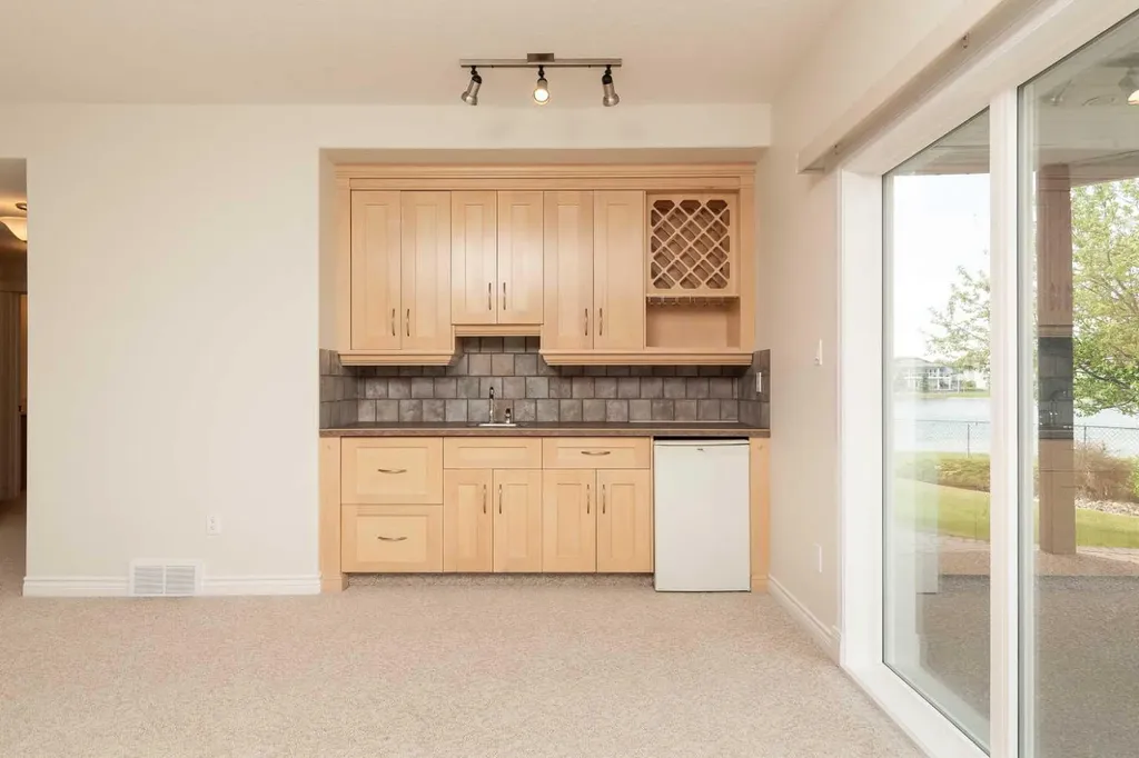 73 Fairmont Park Landing S Lethbridge AB T1K 7L1