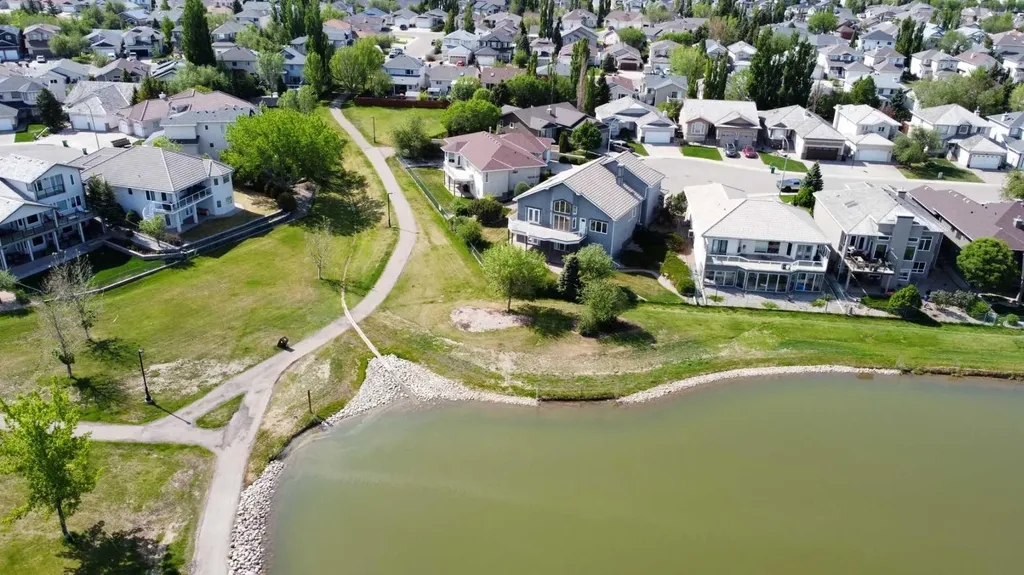 73 Fairmont Park Landing S Lethbridge AB T1K 7L1