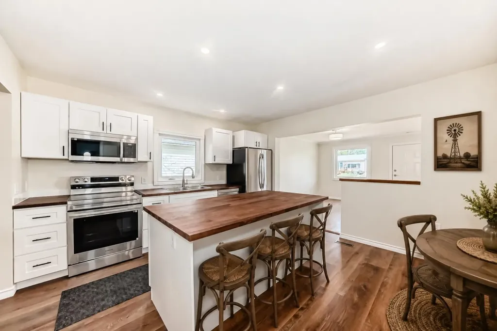 367 47 Avenue W Claresholm AB T0L 0T0