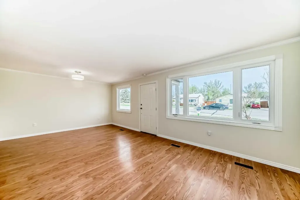 367 47 Avenue W Claresholm AB T0L 0T0