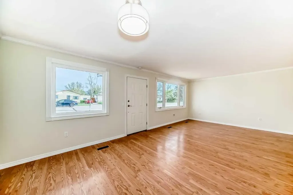 367 47 Avenue W Claresholm AB T0L 0T0