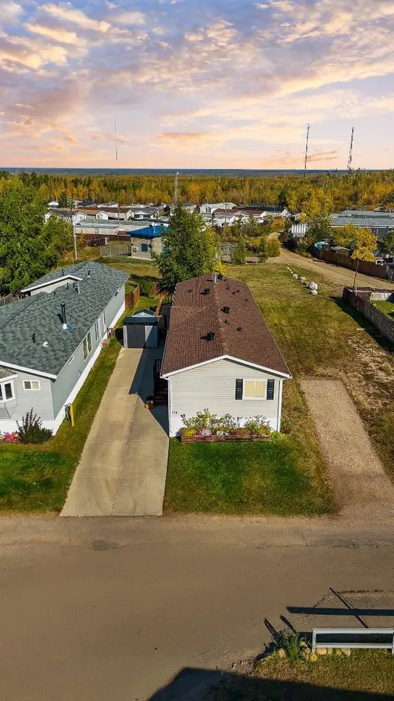 116 Greenwood Place Fort Mcmurray AB T9H 2L9