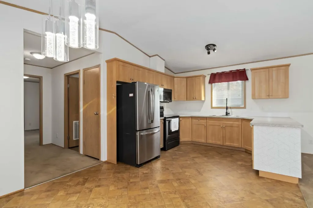 116 Greenwood Place Fort Mcmurray AB T9H 2L9