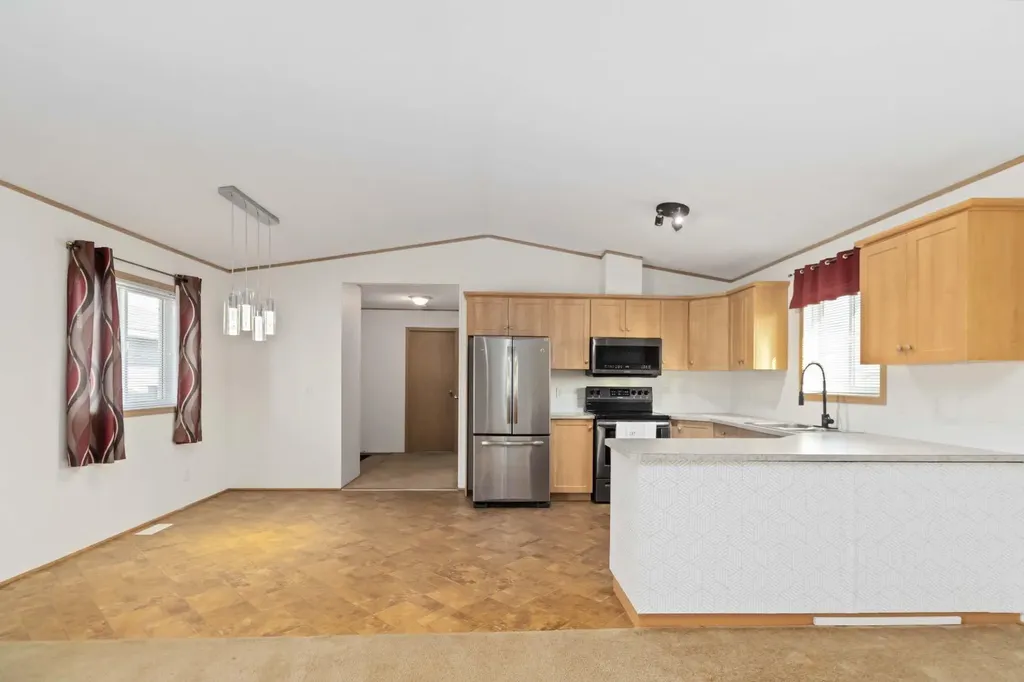 116 Greenwood Place Fort Mcmurray AB T9H 2L9