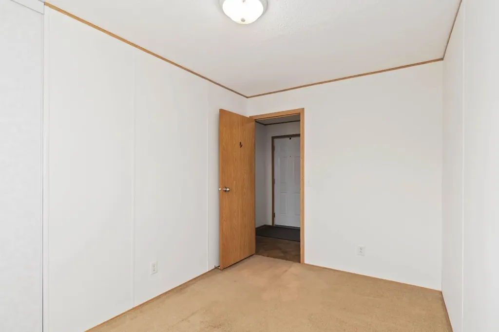116 Greenwood Place Fort Mcmurray AB T9H 2L9