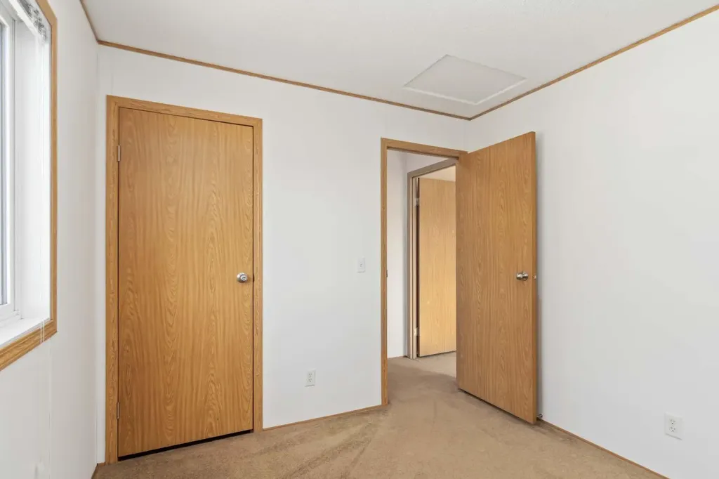 116 Greenwood Place Fort Mcmurray AB T9H 2L9