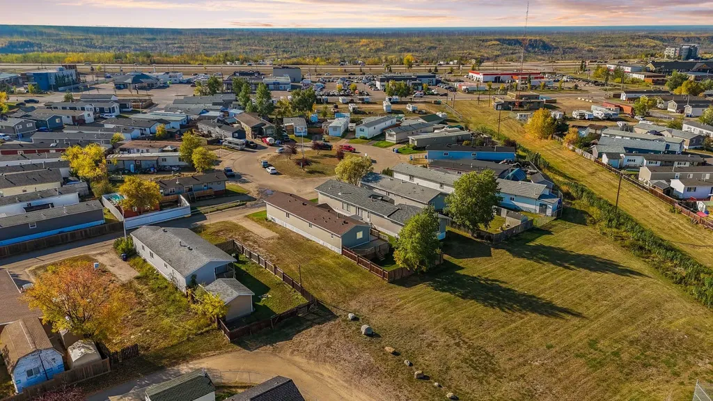 116 Greenwood Place Fort Mcmurray AB T9H 2L9