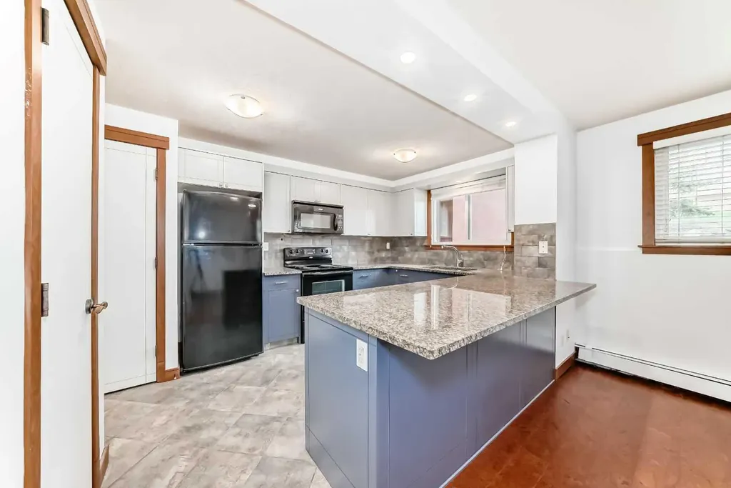 315 50 Avenue SW Calgary AB T2S 1H3