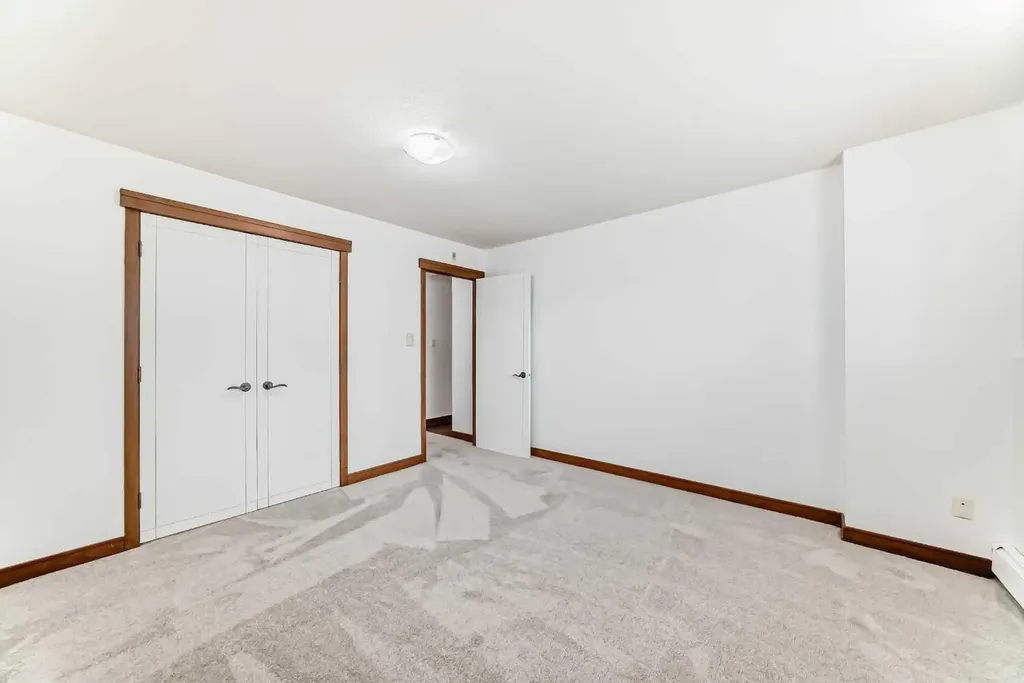 315 50 Avenue SW Calgary AB T2S 1H3