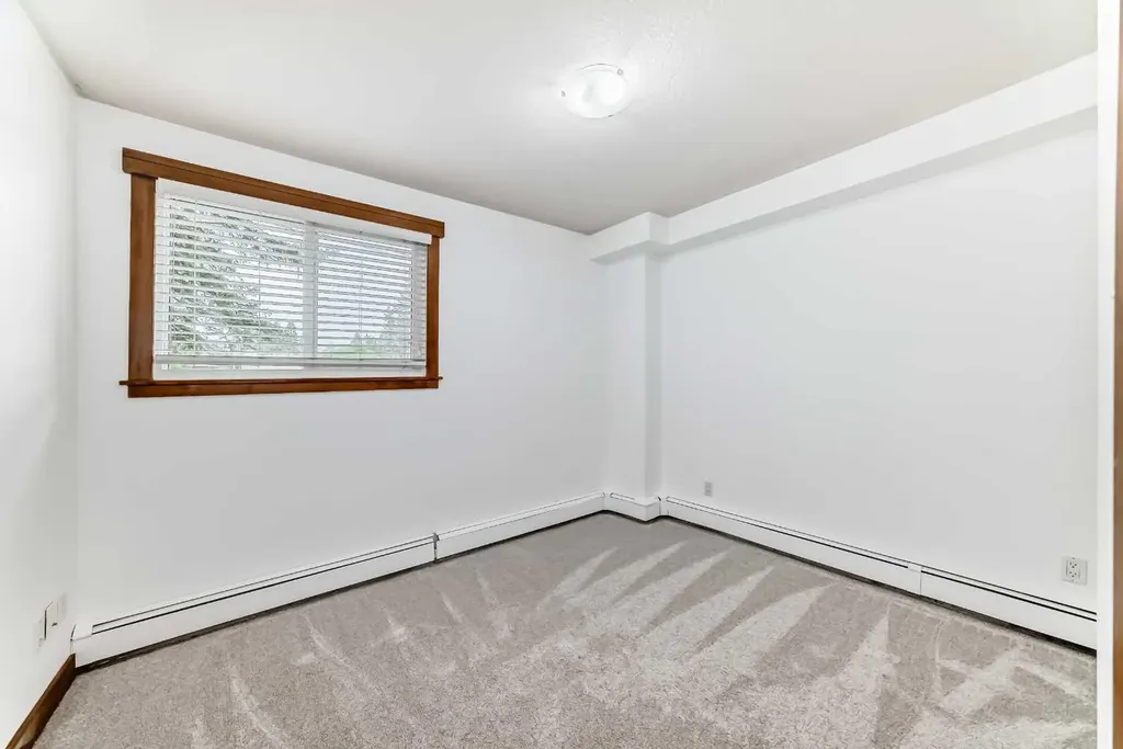 315 50 Avenue SW Calgary AB T2S 1H3