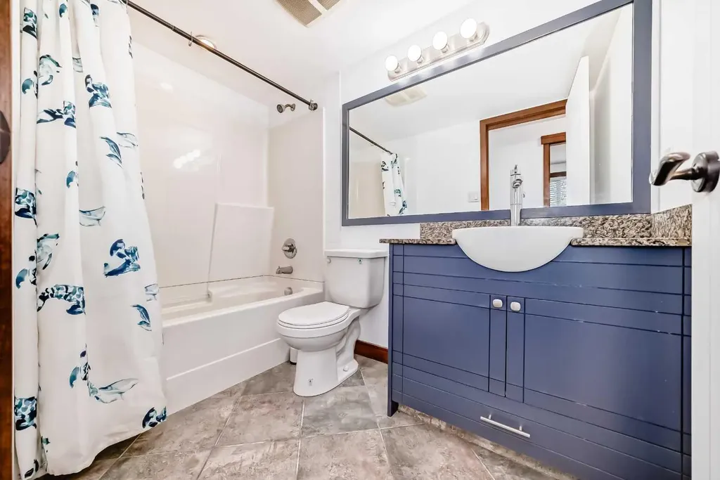 315 50 Avenue SW Calgary AB T2S 1H3