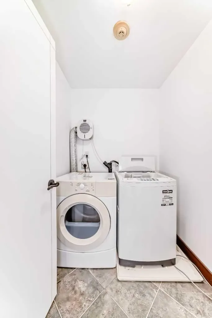 315 50 Avenue SW Calgary AB T2S 1H3