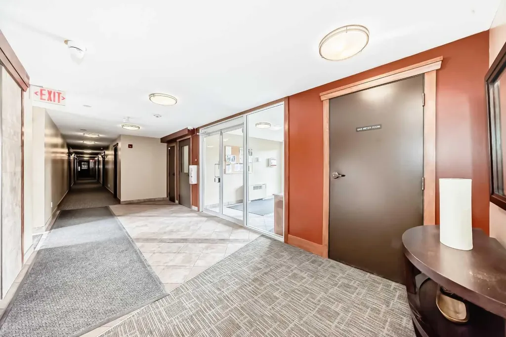 315 50 Avenue SW Calgary AB T2S 1H3