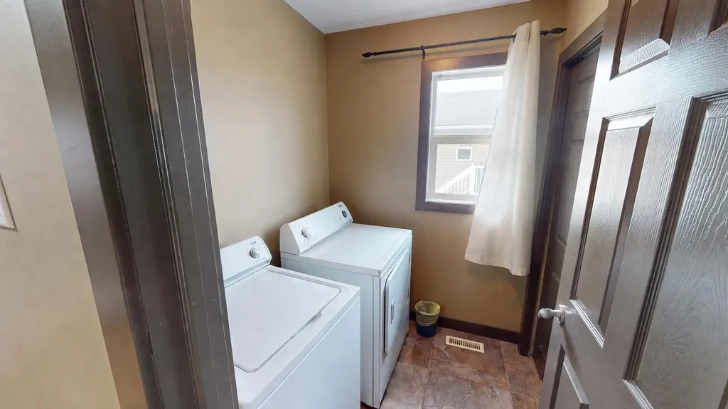 7022 90 Street Grande Prairie AB T8X0C1